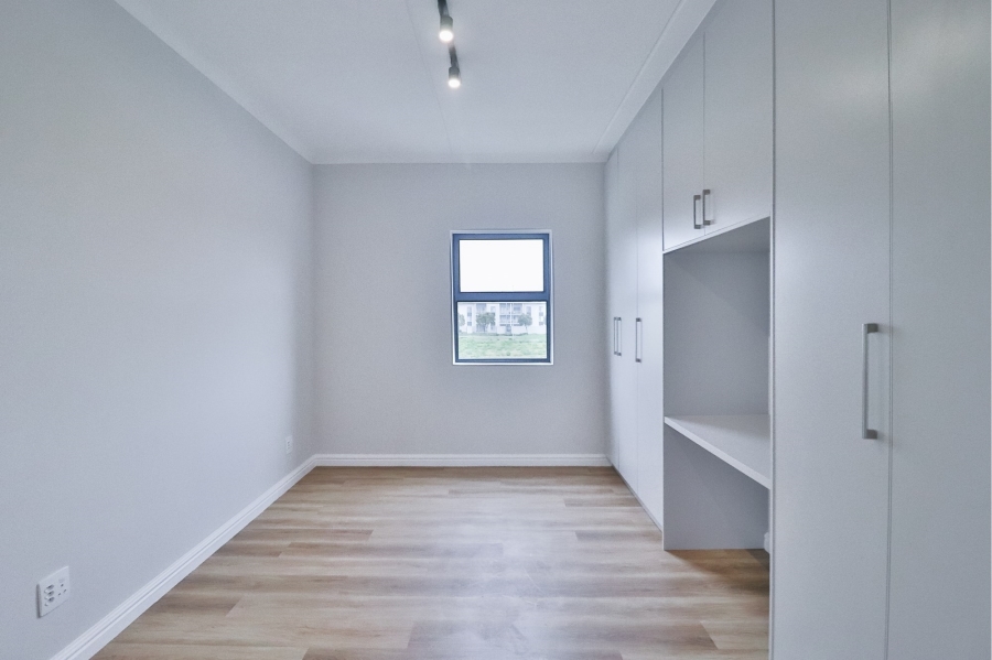 To Let 3 Bedroom Property for Rent in Sandown Western Cape